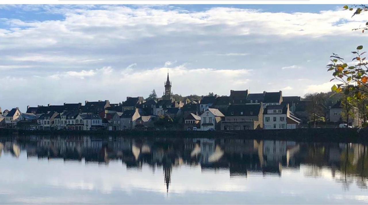 Vue Sur Le Lac Huelgoat Ngoại thất bức ảnh
